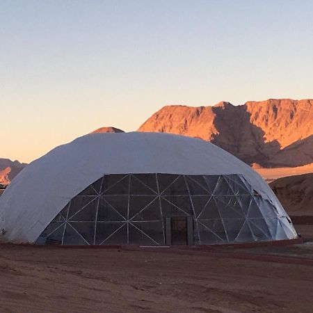 Oryx Camp Hotel Wadi Rum Esterno foto