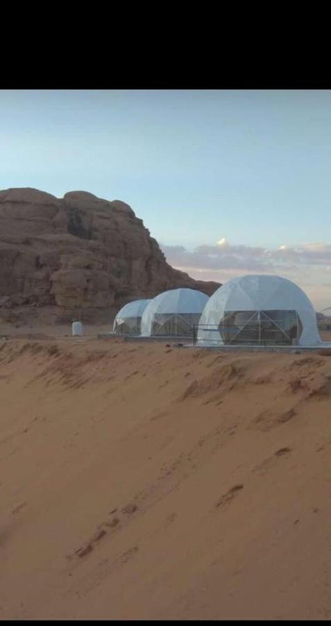 Oryx Camp Hotel Wadi Rum Esterno foto