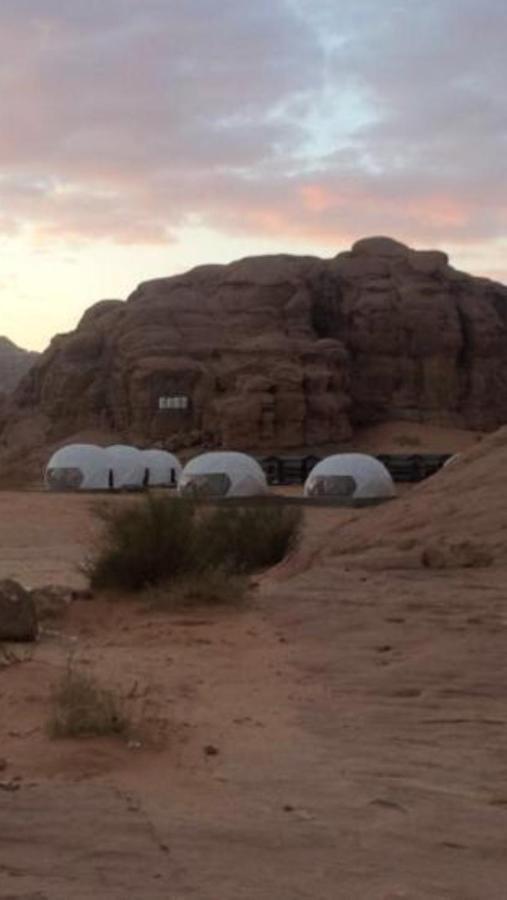 Oryx Camp Hotel Wadi Rum Esterno foto