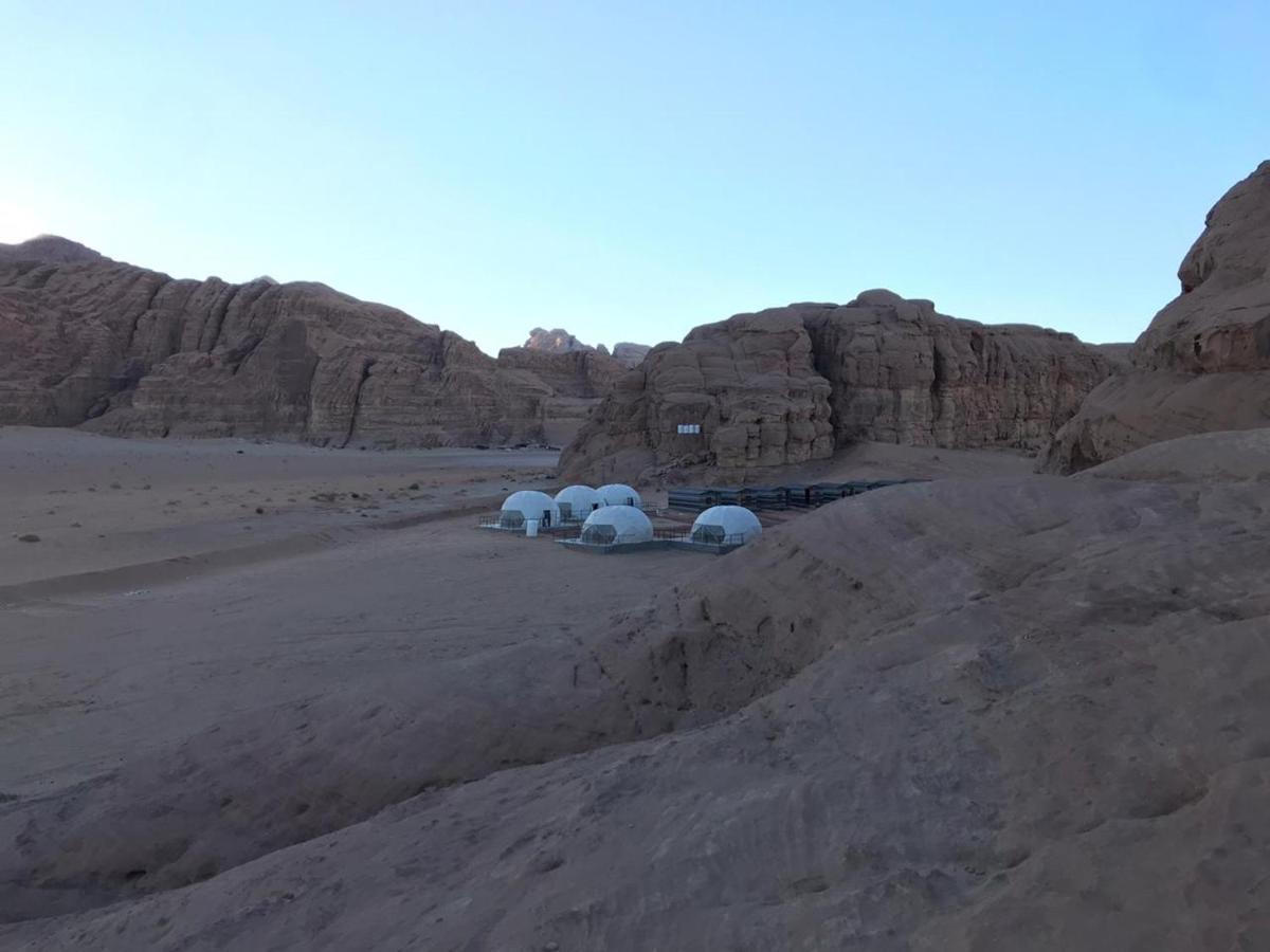 Oryx Camp Hotel Wadi Rum Esterno foto